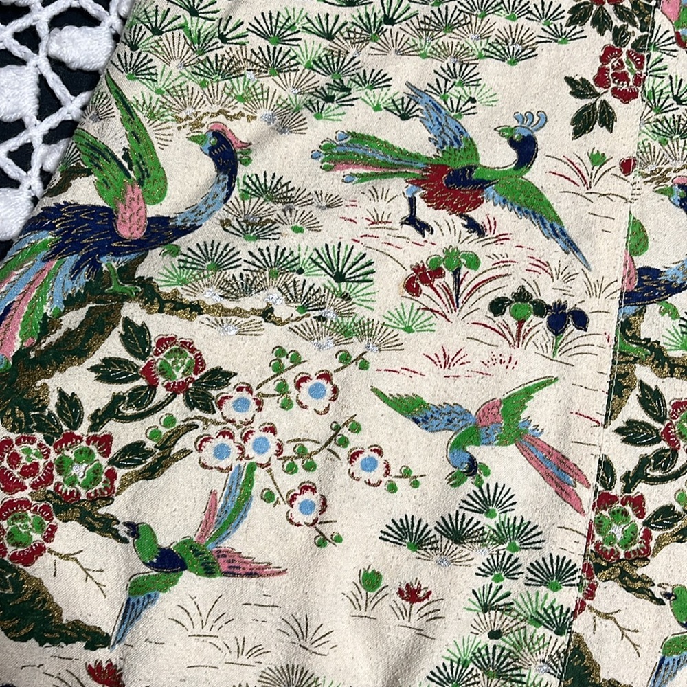 Absolutely gorgeous vintage Asian style dresss with phoenix and floral fabric - Picture 14 of 15